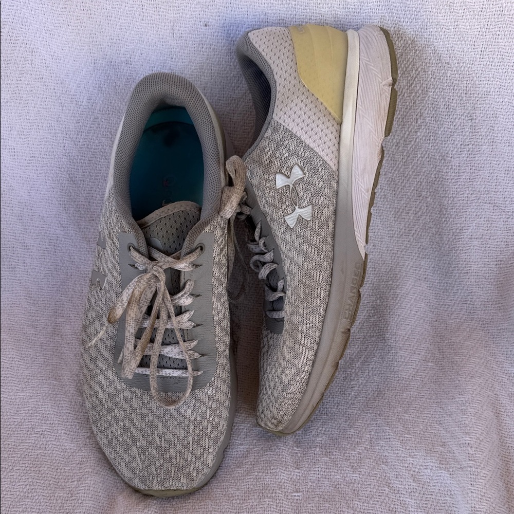 Under Armour Charge 2 Women's 8.5 White Gray Athletic Running Sneakers